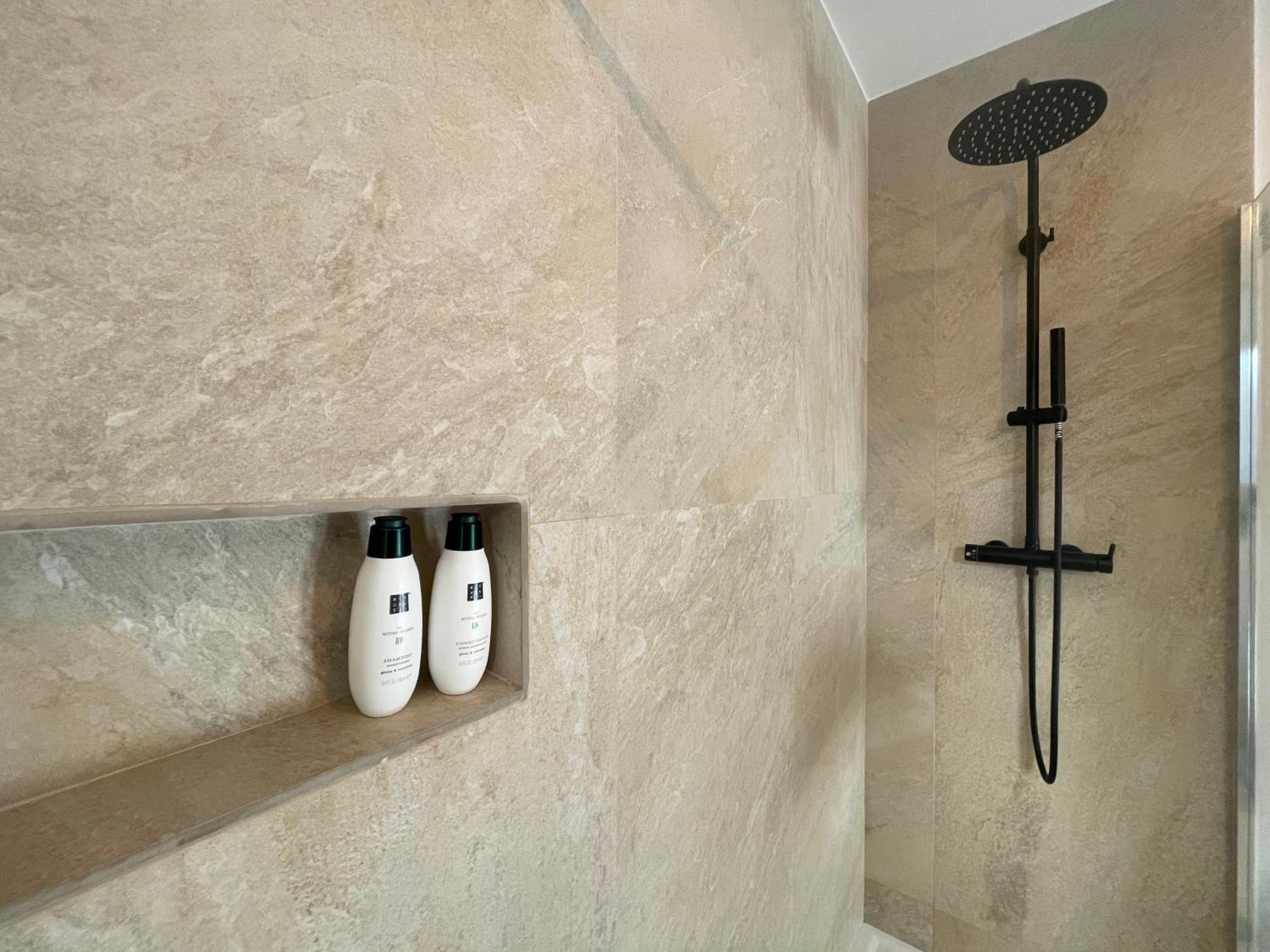La Villa Des Carriers- Maison Avec Piscine Proche Mer Roquefort-les-Pins Extérieur photo